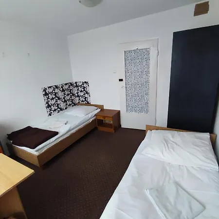 Hostel Plonia Economy