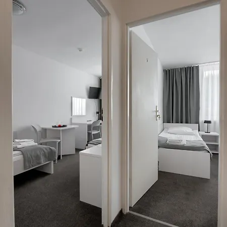 Plonia Economy * シュチェチン